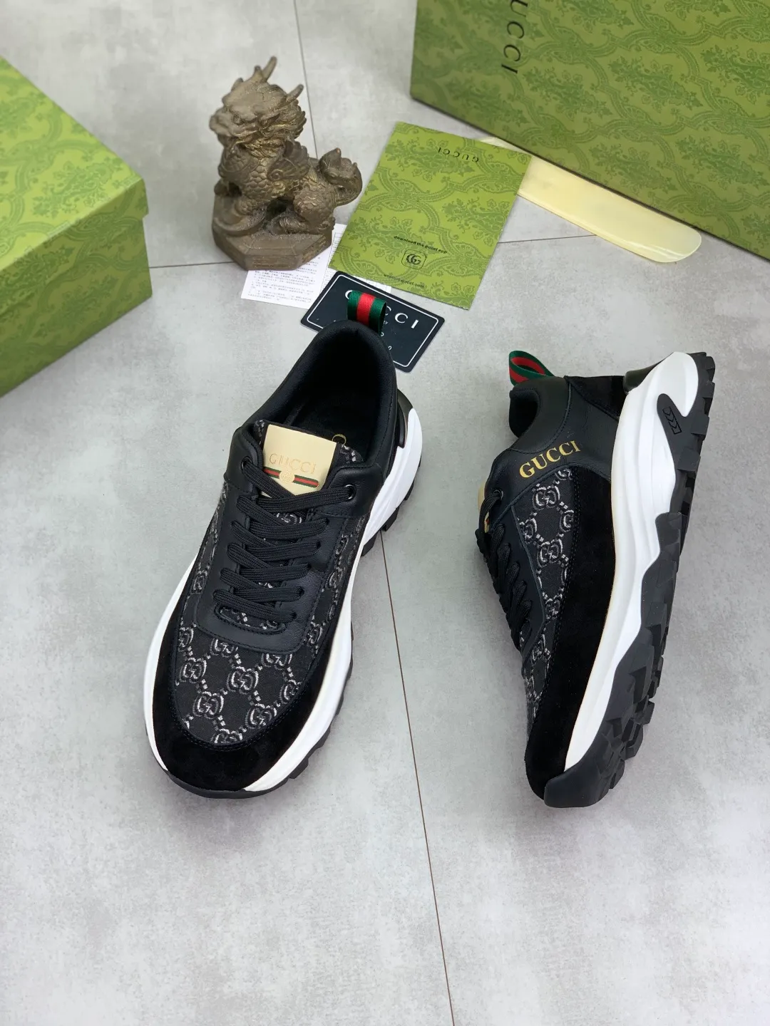 Men's shoes 💰P440💰[New model] (GUCCI) official website's latest 🎁🎁casual and fashionable men's shoes👟, hot style💥 style is simple and elegant, exclusive for trendy men. Unique official website's latest brand double G element 👑Gucci original style Decoration, fashionable and generous, made of original frosted calfskin ✅ fully imported first-layer pigskin lining, the official website specifies wear-resistant, lightweight original rubber casual outsole, classic model taken in real life 🎬38-44 (customized for 45) 4️⃣ colors available
